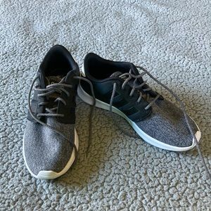 Adidas Cloudfoam sneakers - women’s size 7